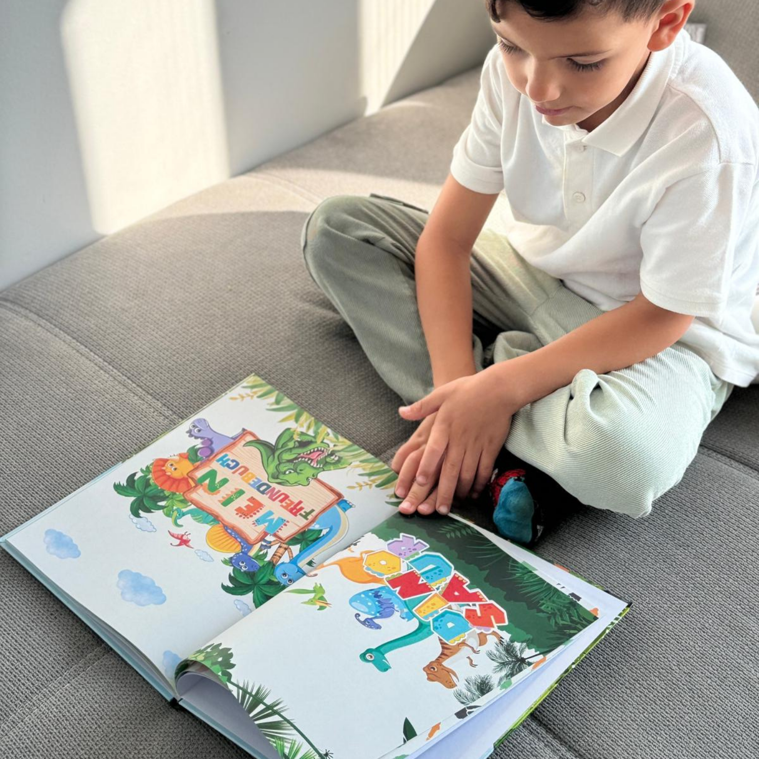 Freundschaften im Grundschulalter fördern: Wie ein Freundebuch Kindern hilft